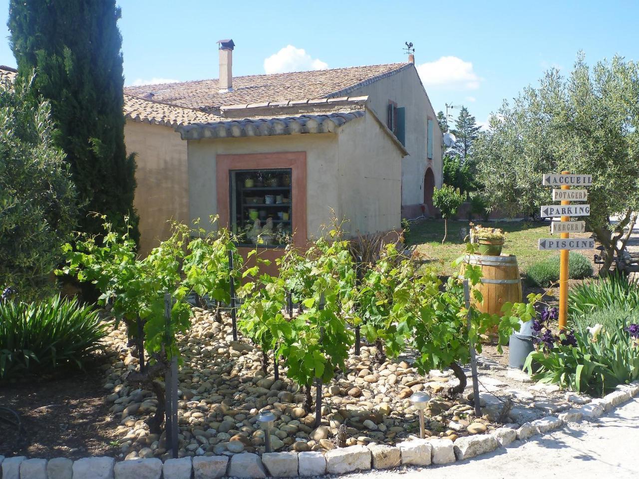 Le Mas De Gleyzes B&B De Charme Lédenon Eksteriør billede