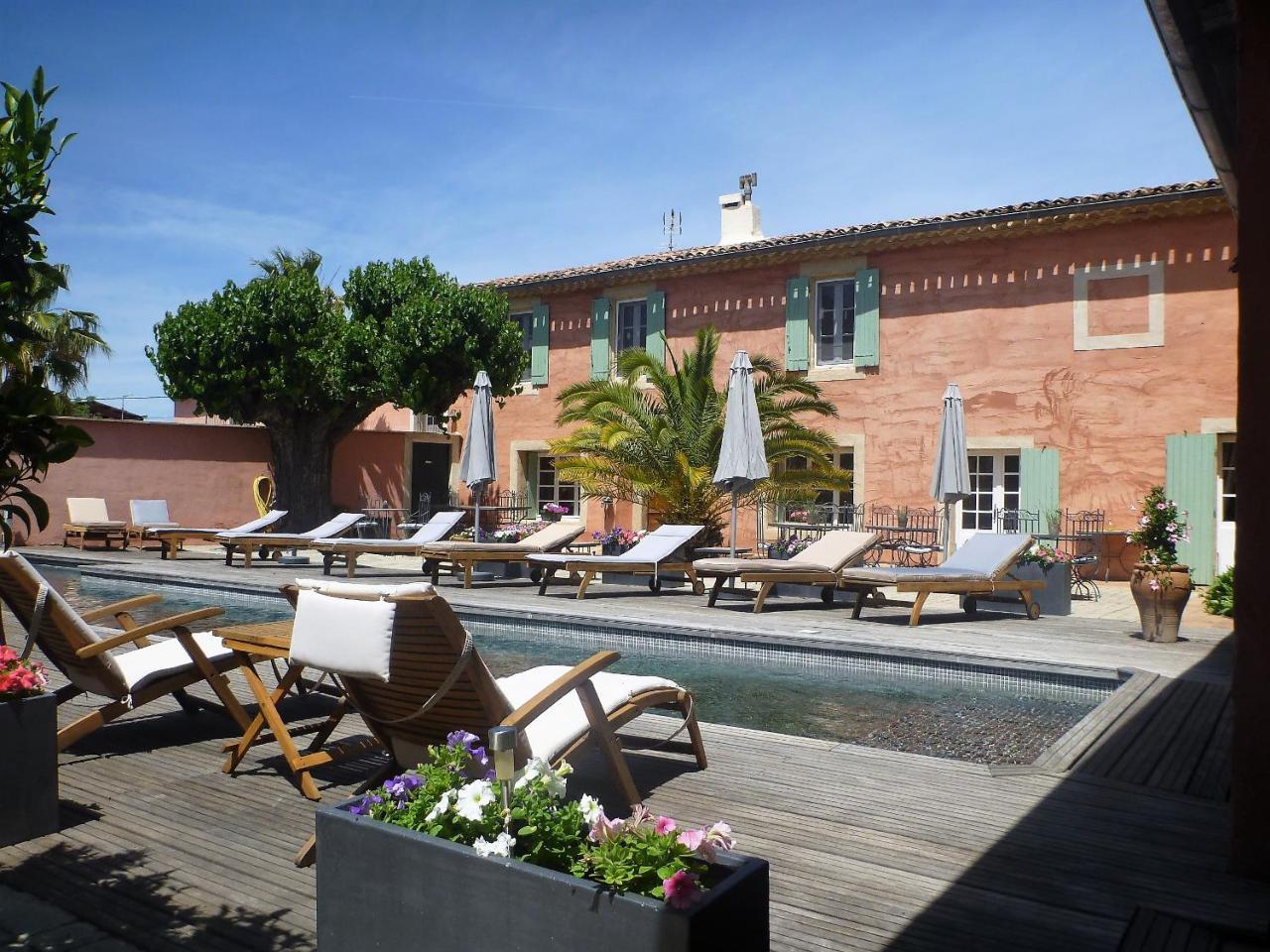 Le Mas De Gleyzes B&B De Charme Lédenon Eksteriør billede